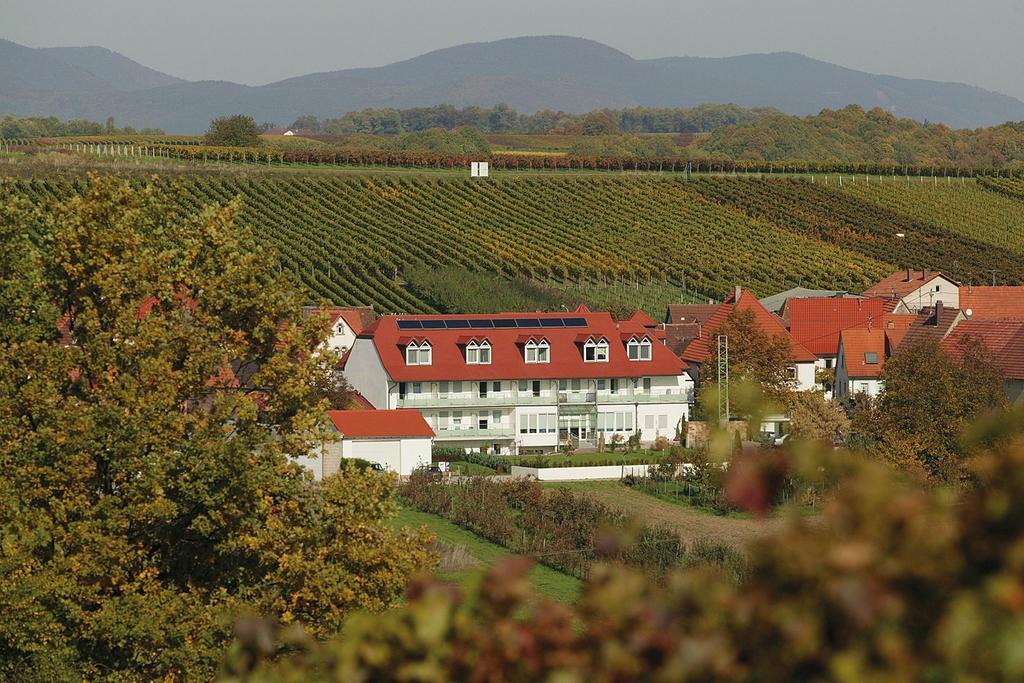 Landhotel Hauer Pleisweiler-Oberhofen Extérieur photo